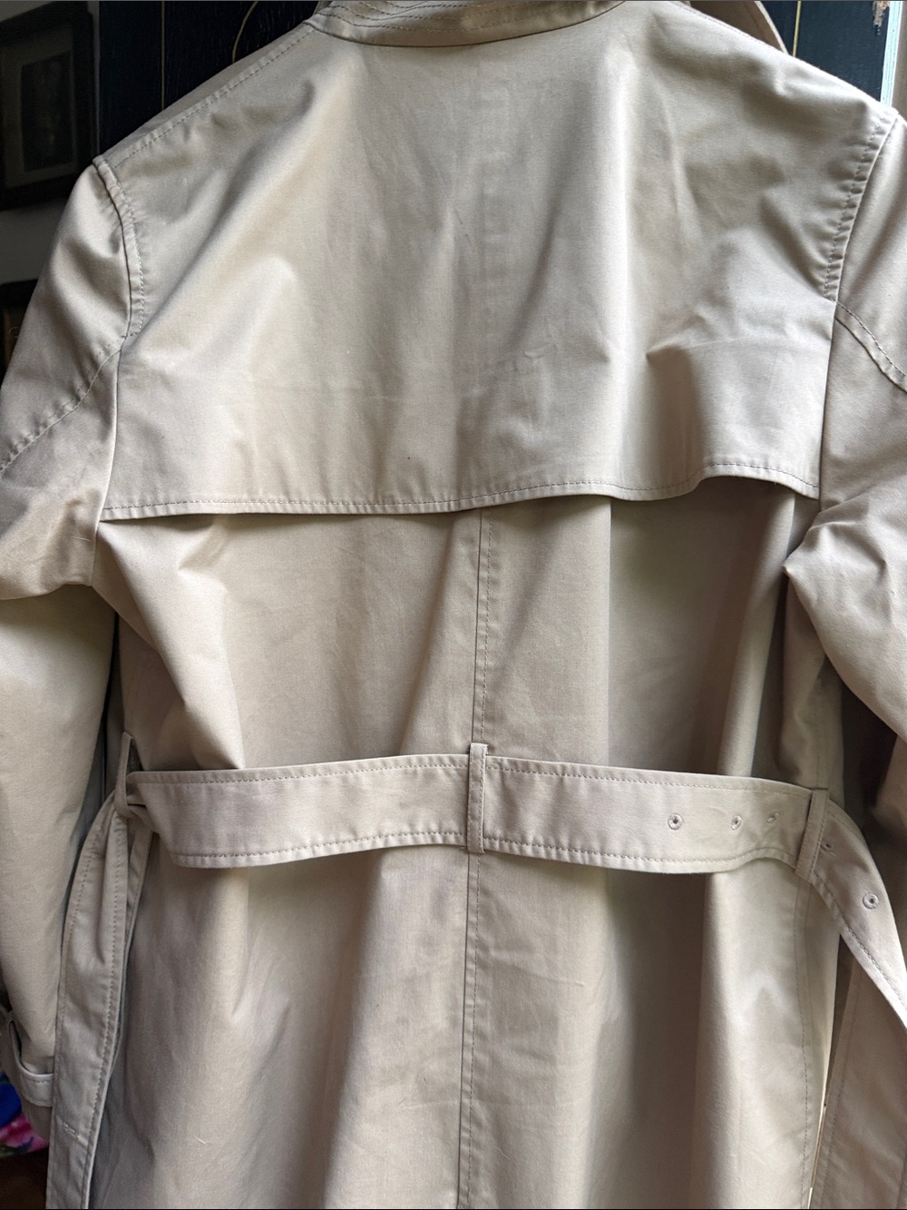 Uniqlo Beige Trench Coat - Picture 4 of 5